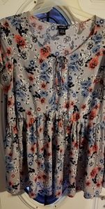 2x 25" pit to pit 31" long from shoulder